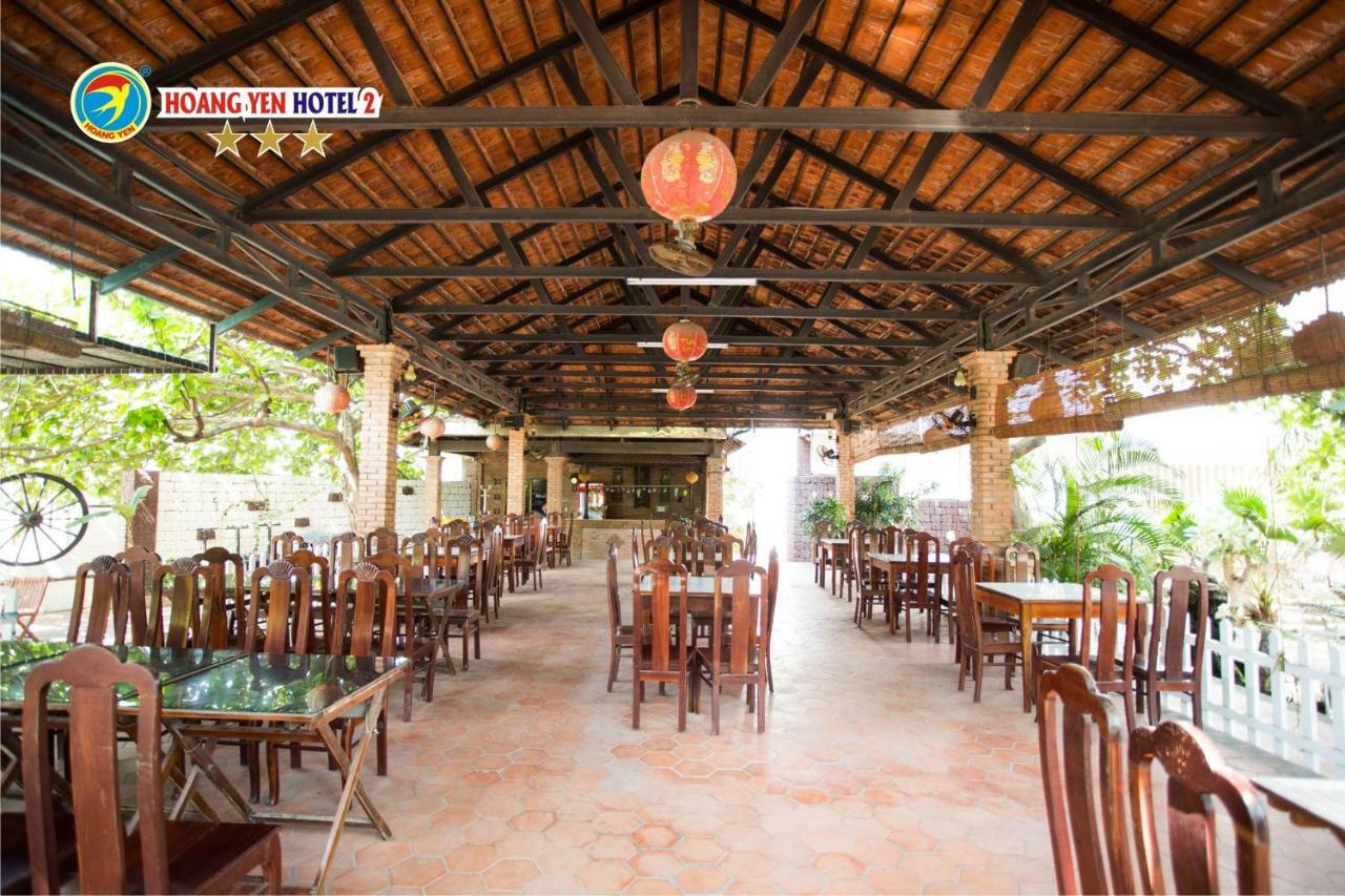 Hoang Yen Hotel 2 Куинён Экстерьер фото