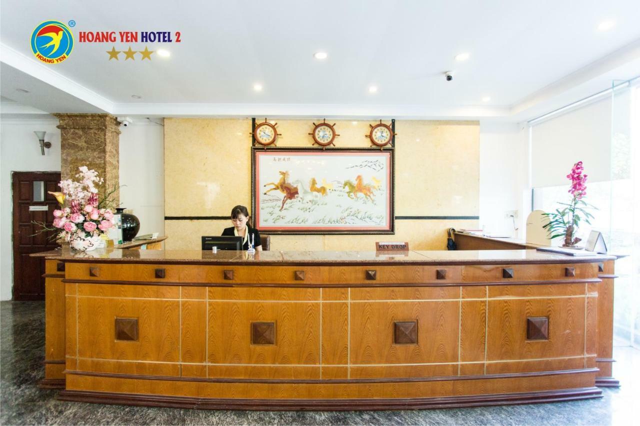 Hoang Yen Hotel 2 Куинён Экстерьер фото