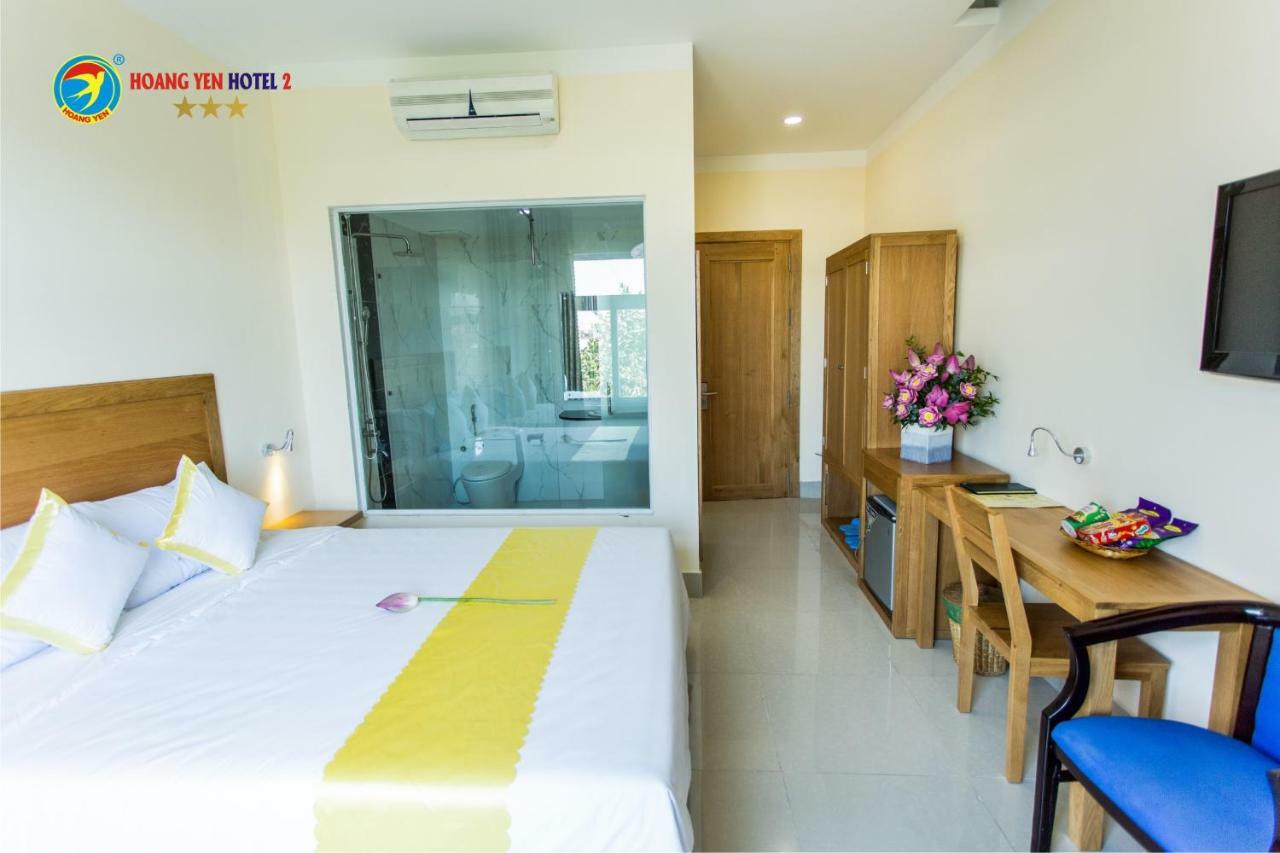 Hoang Yen Hotel 2 Куинён Экстерьер фото