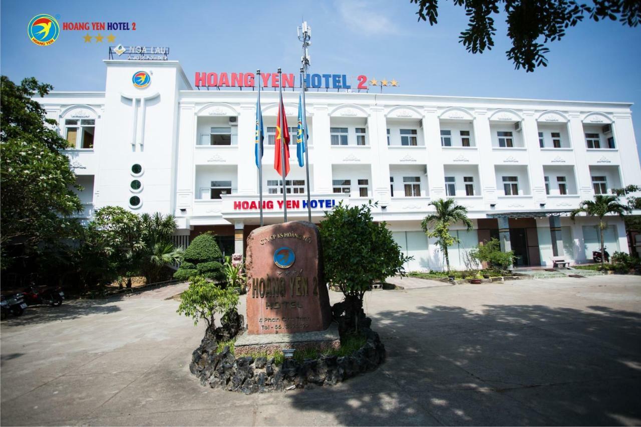 Hoang Yen Hotel 2 Куинён Экстерьер фото