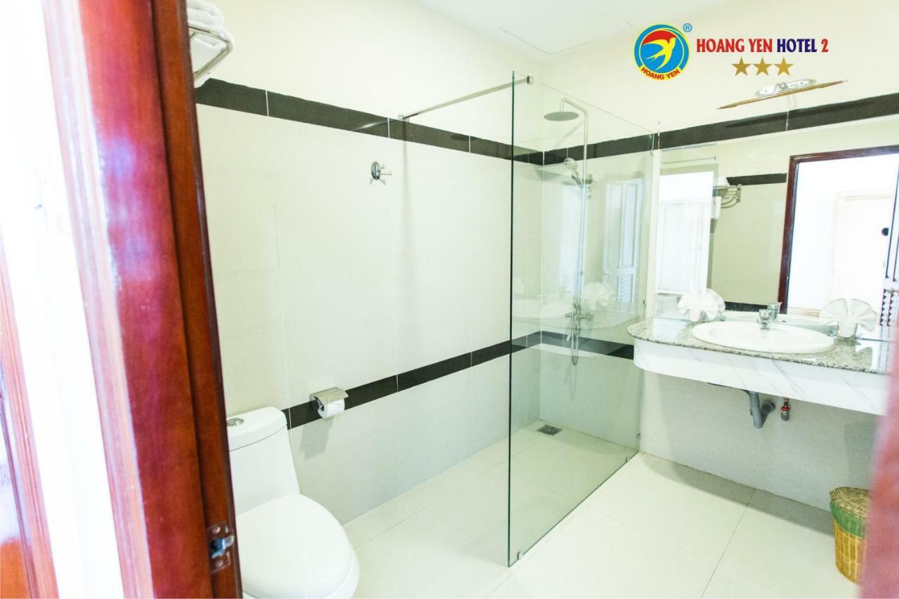 Hoang Yen Hotel 2 Куинён Экстерьер фото