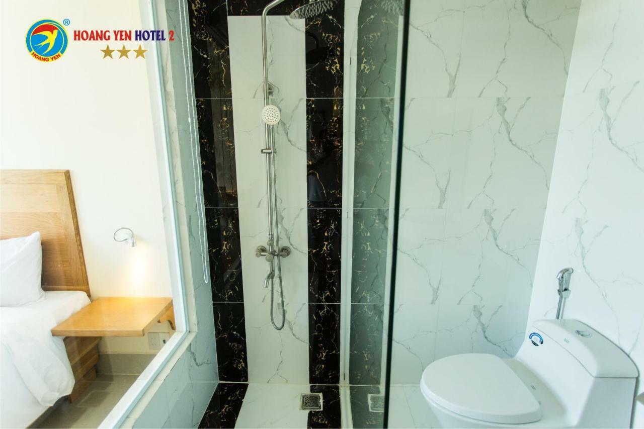 Hoang Yen Hotel 2 Куинён Экстерьер фото